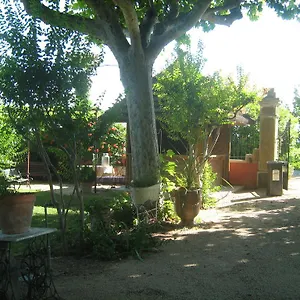 auberge-la-tuilerie.fr-provencehotel.com/